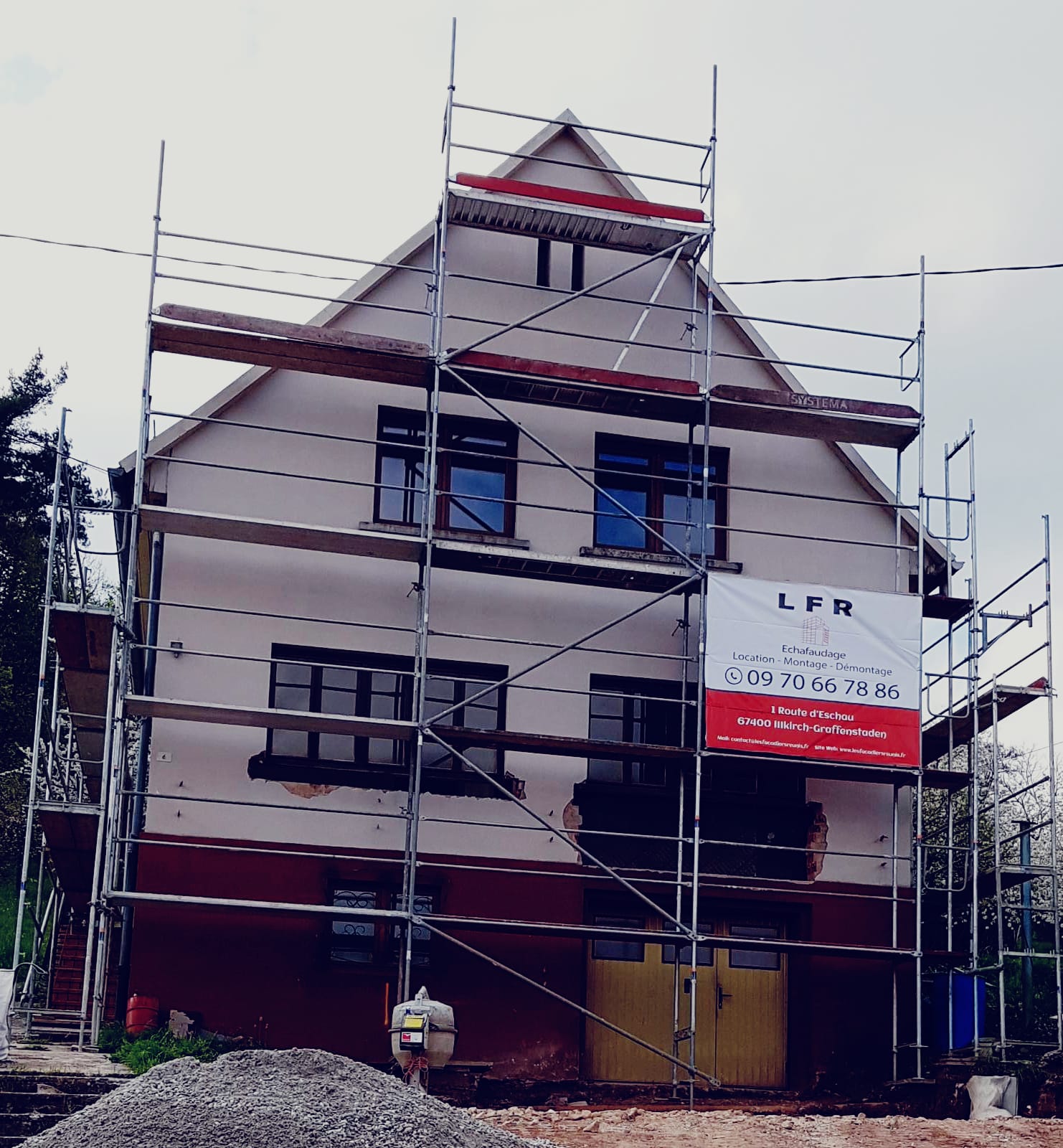 GAUCHE2 | LFR Échafaudage Notre entreprise installe et démonte votre échafaudage autour de Sélestat et Haguenau Illkirch-Graffenstaden