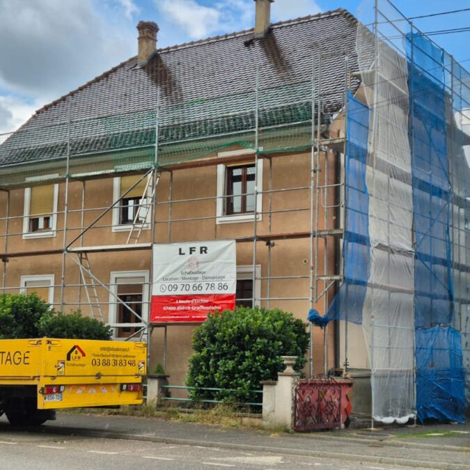 EBERSHEIM 1 LFR ECHAFAUDAGE 675X675 | LFR Échafaudage Pose d’un échafaudage pour le changement de toiture et rénovation de façade à Ebersheim Bischheim